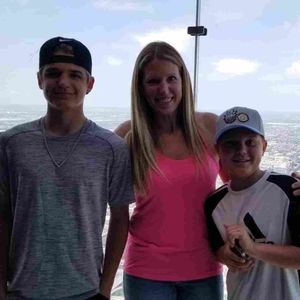 Meet your Posher, Jenine